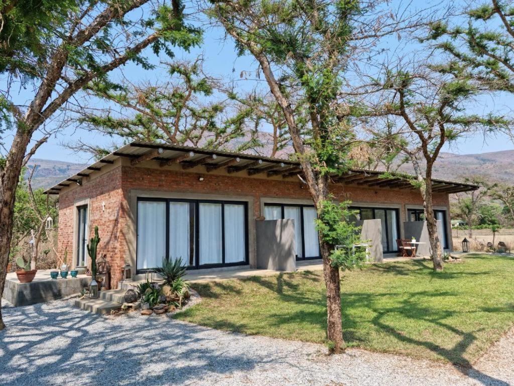 נלספרויט Crocodile Sands River Lodge מראה חיצוני תמונה